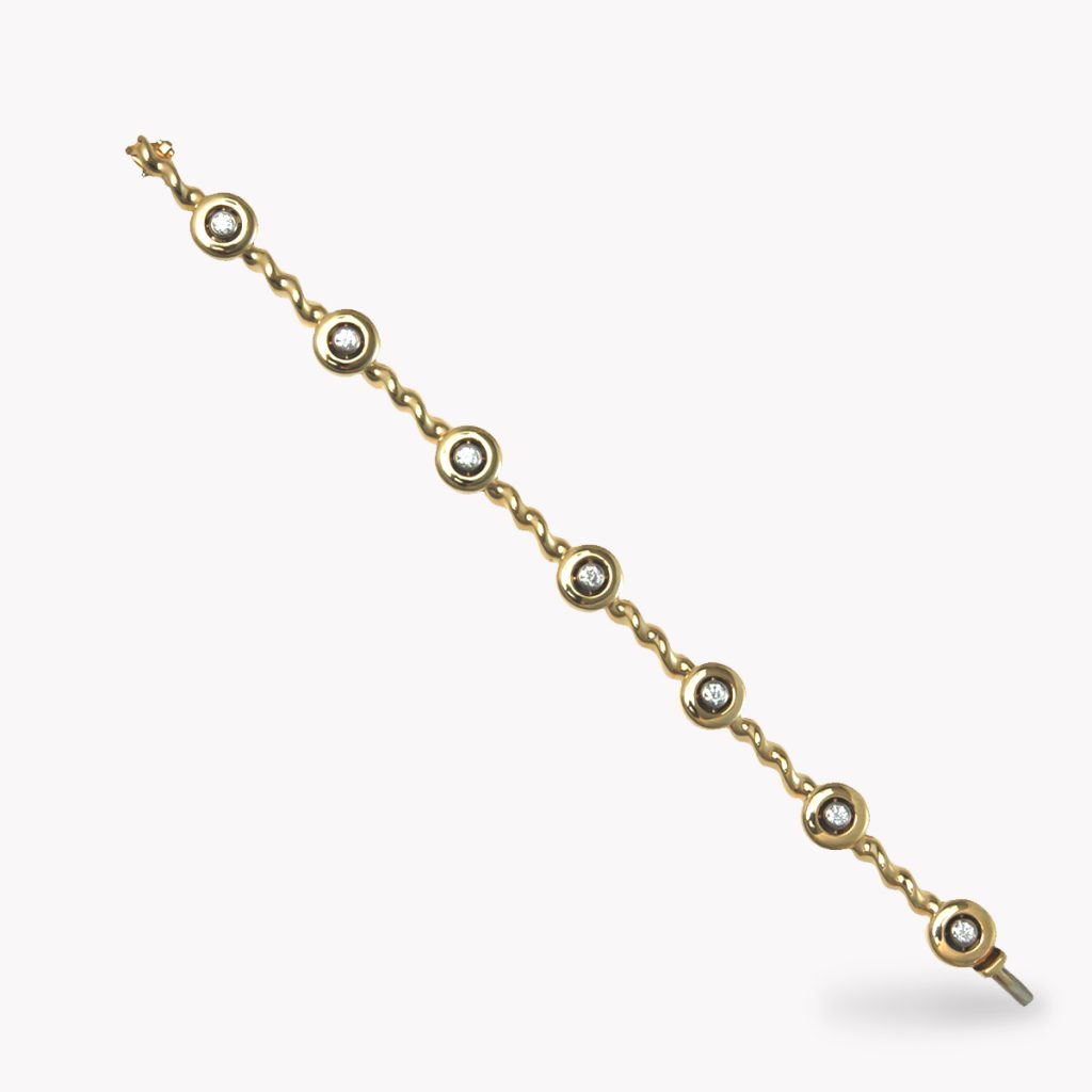 21285 Flowing Lines Diamond Bracelet in Yellow Gold