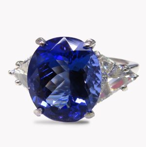 21358 Classic Three Stone Tanzanite Diamond Ring in Platinum