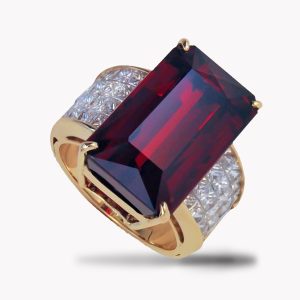 23279 Rhodolite and Diamond Ring