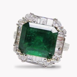 23911 Classic Emerald & Diamond Ring in White Gold