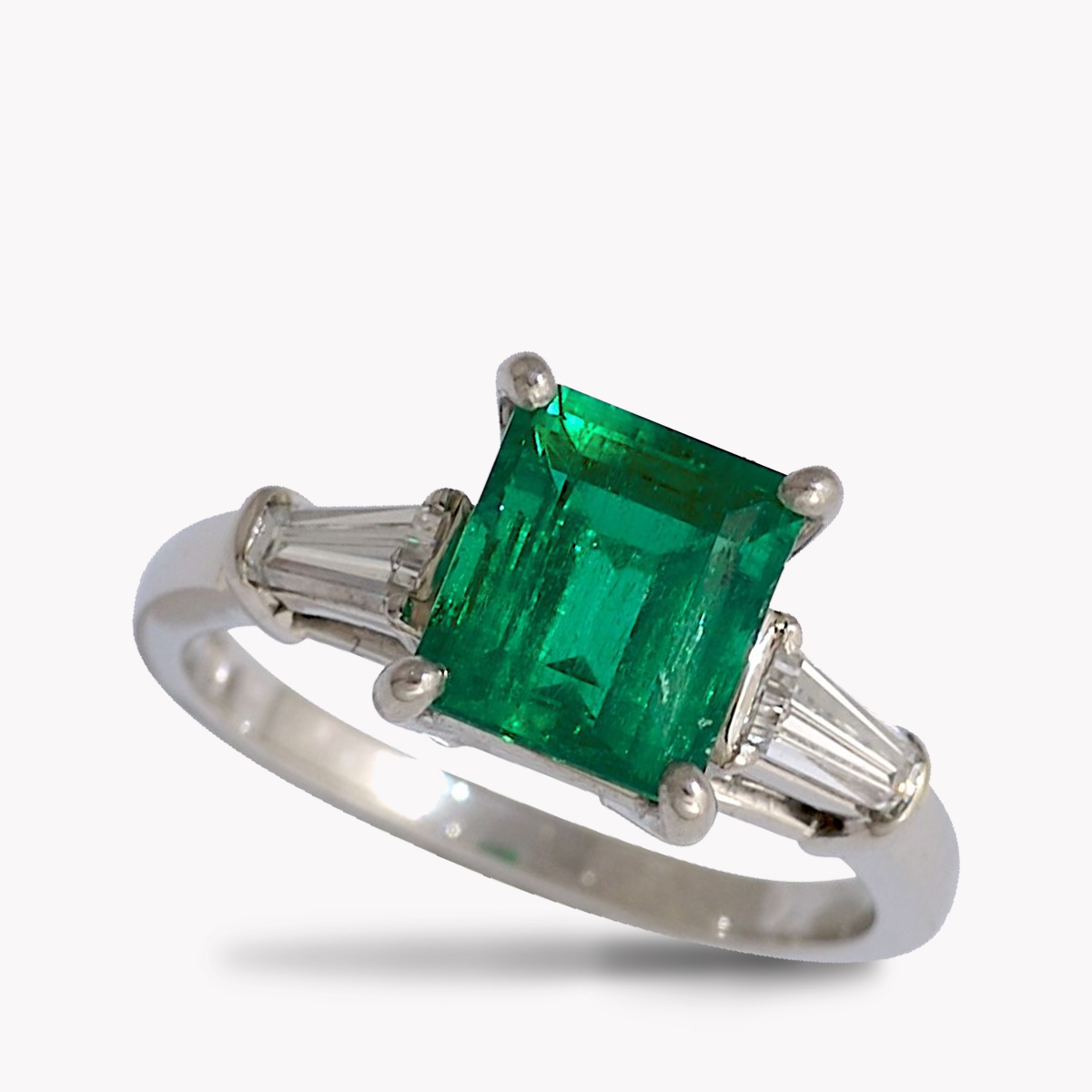 24235 Classic Green Tourmaline & Diamond Ring in 14kt White Gold