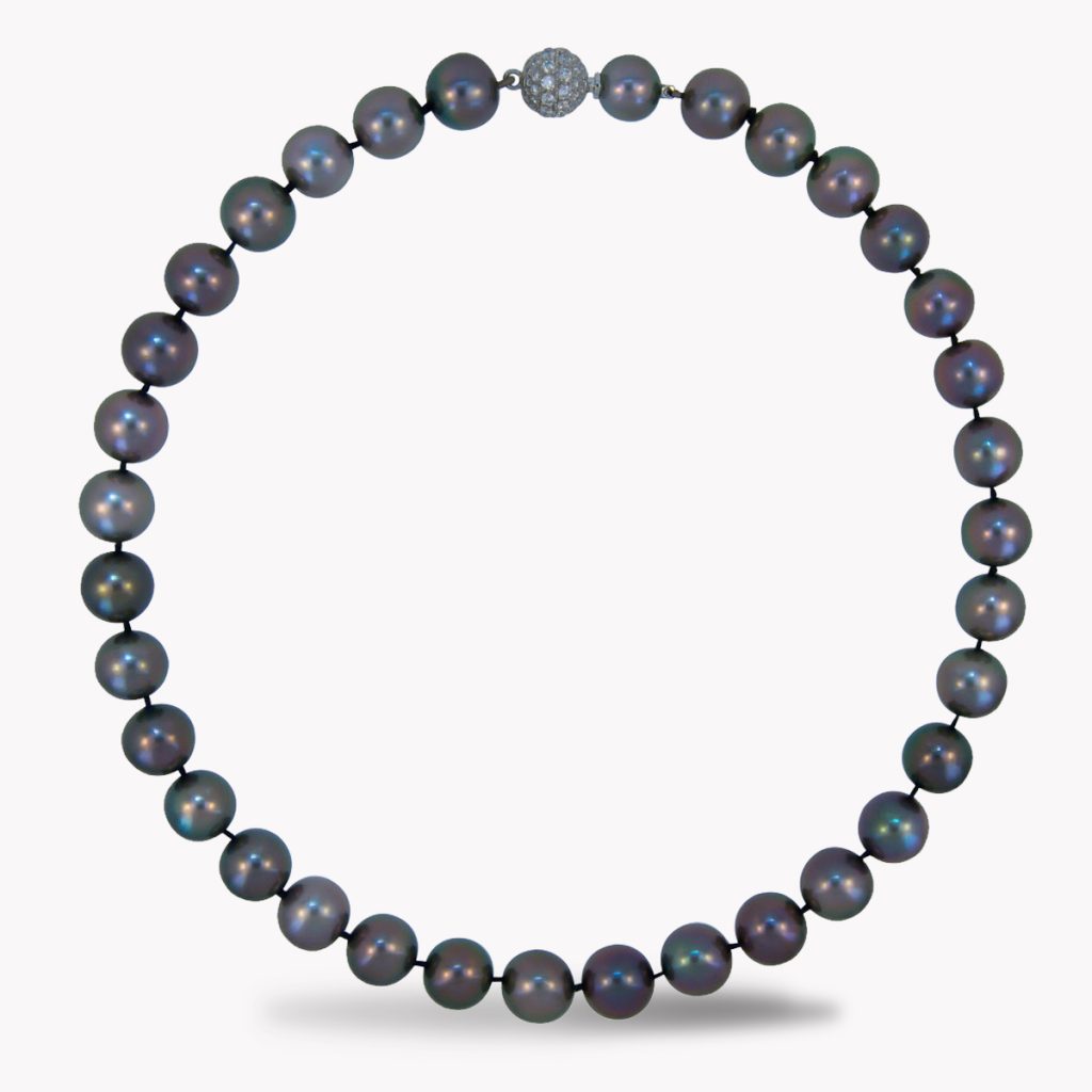 21732 17.75 Inch Round Tahitian Pearl Strand Necklace with White Gold Diamond Ball Clasp