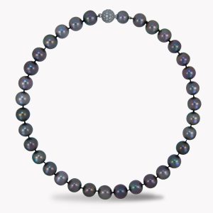 21732 17.75 Inch Round Tahitian Pearl Strand Necklace with White Gold Diamond Ball Clasp